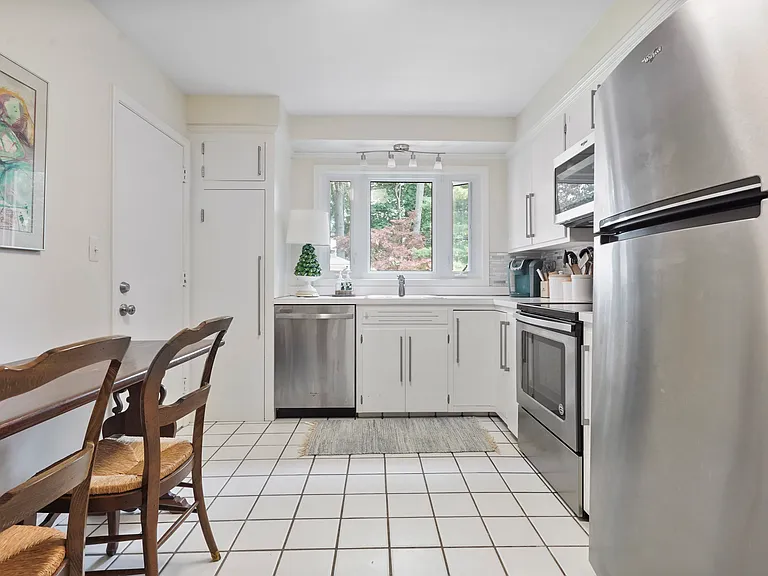 360 Neff Rd — Photo 9