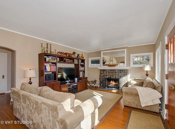 5th image of 914 Asbury Ave