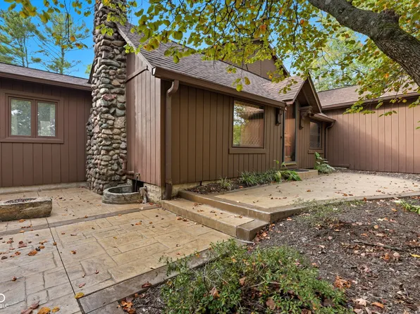 9850 Towne Rd, Carmel, IN 46032