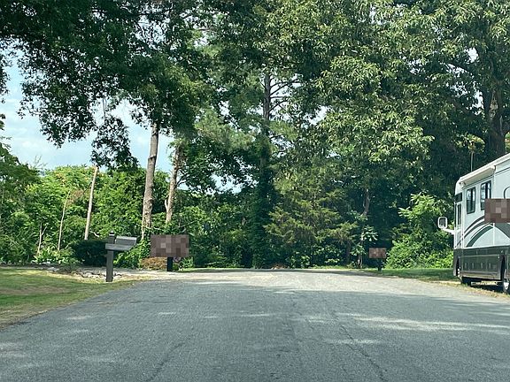 5th image of 4211 Whitebirch Dr