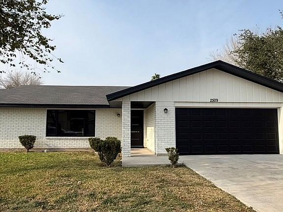 2nd image of 2509 Mariposa Ln