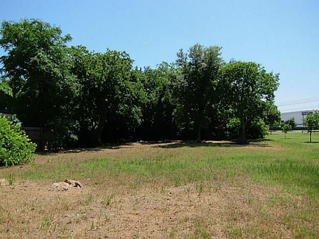 2nd image of 4014 Adrian Dr