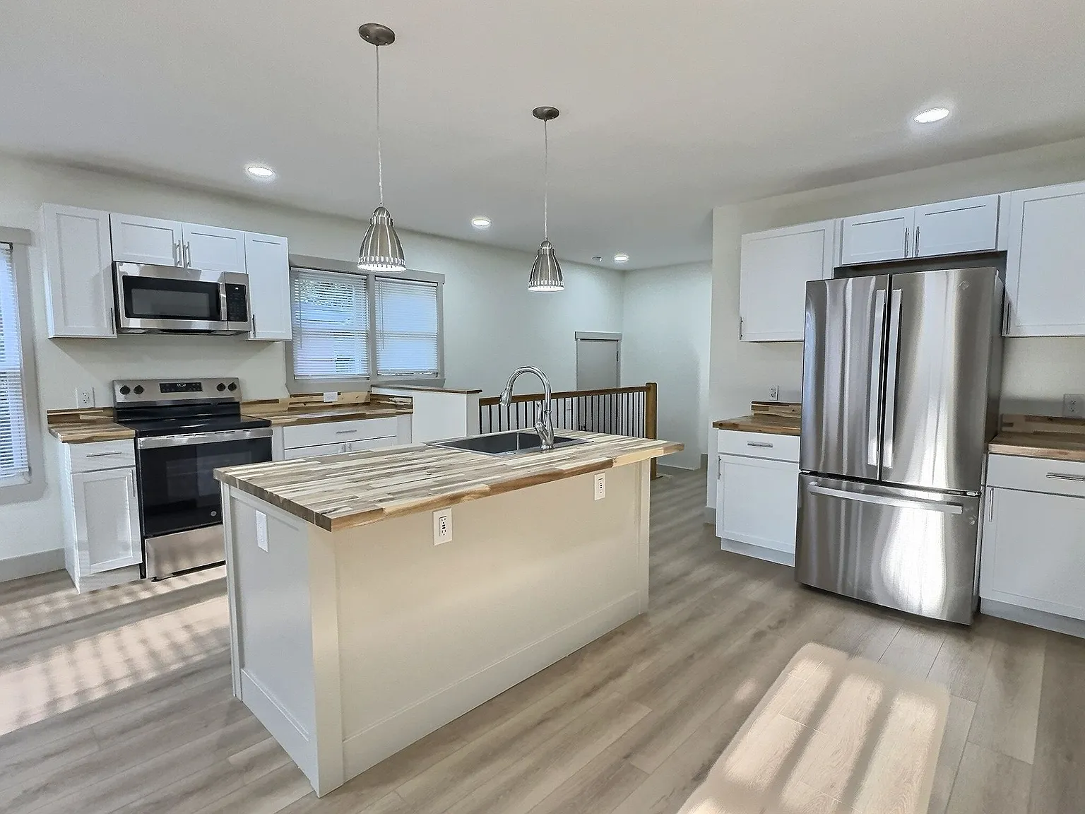 1215 N Washington St — Photo 1