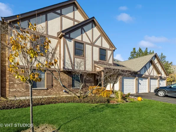 635 Elizabeth Dr #26-B, Wood Dale, IL 60191