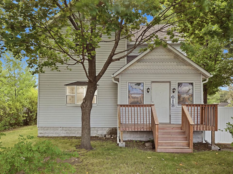 1st image of 618 N 8th St
