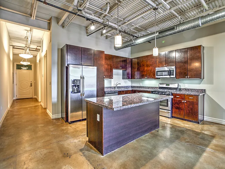City View Lofts — Photo 16
