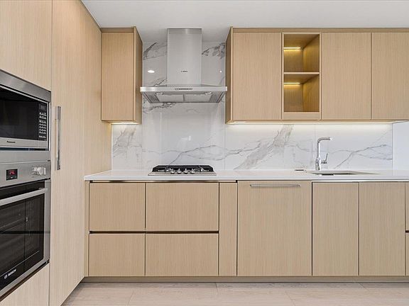 3rd image of 4880 Lougheed Hwy #3201