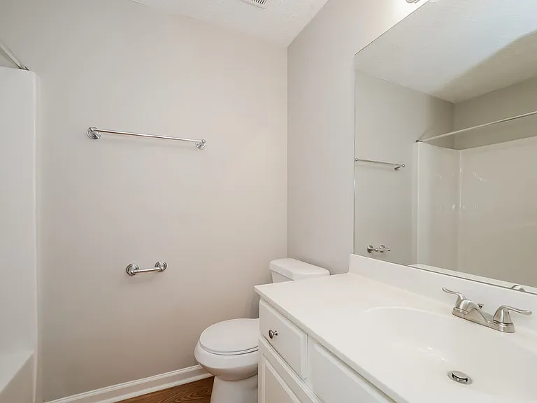 8416 Somerton Cir — Photo 15