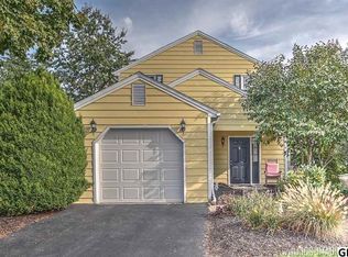 2208 Concord Cir, Harrisburg, PA 17110