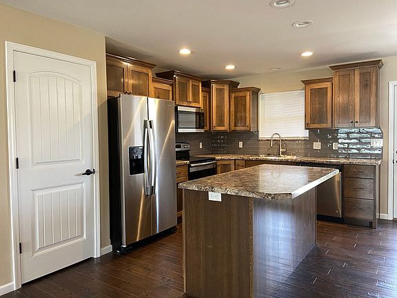 3rd image of 4030 Westminister Dr