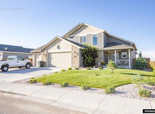 987 Eagle Dr, Douglas, WY 82633