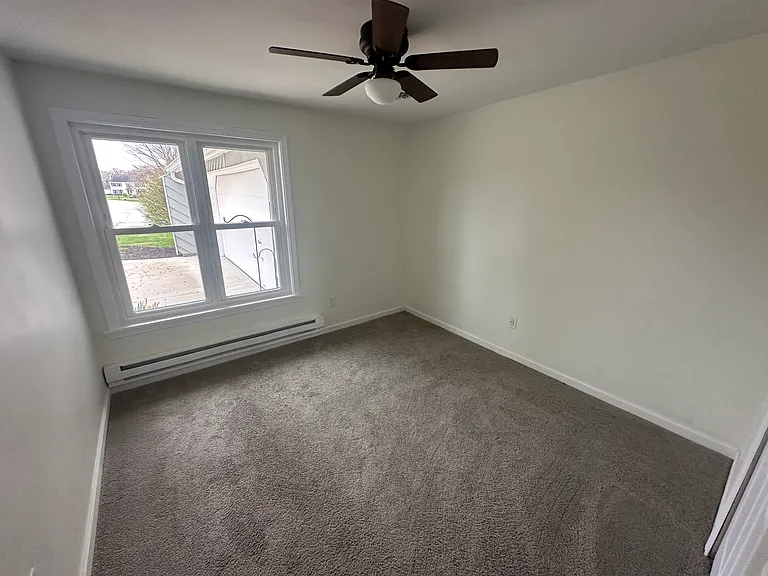 18092 Fox Hollow Dr — Photo 11