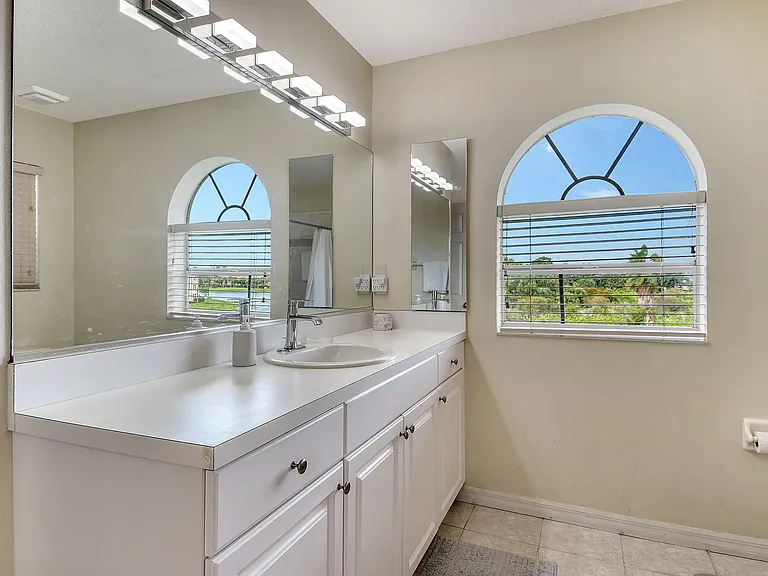 8370 Wingate Dr #724 — Photo 30