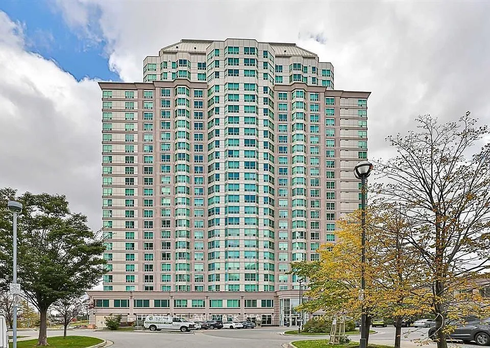 11 Lee Centre Dr #Penthouse 101