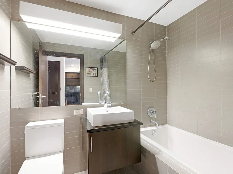 150 Myrtle Ave #1005 — Photo 5