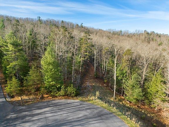 3rd image of 2051 Cold Mountain Rd