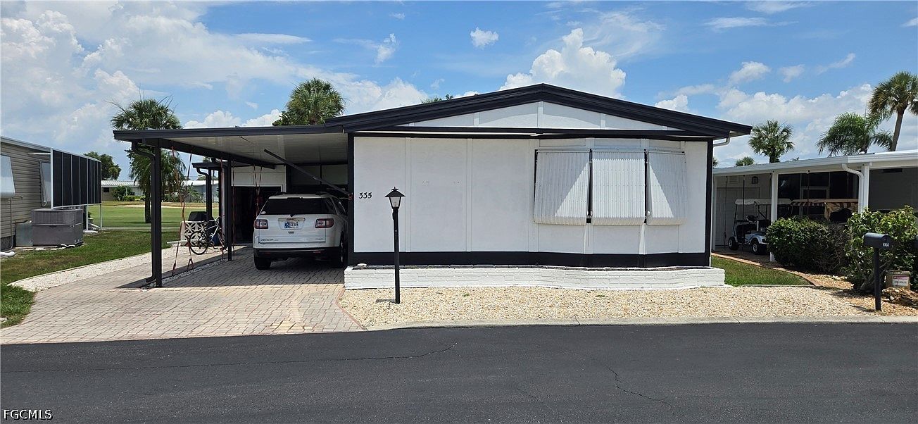 335 Nicklaus Blvd