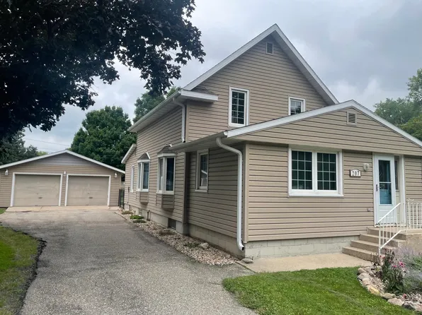 207 1st Ave NE, Geneva, MN 56035