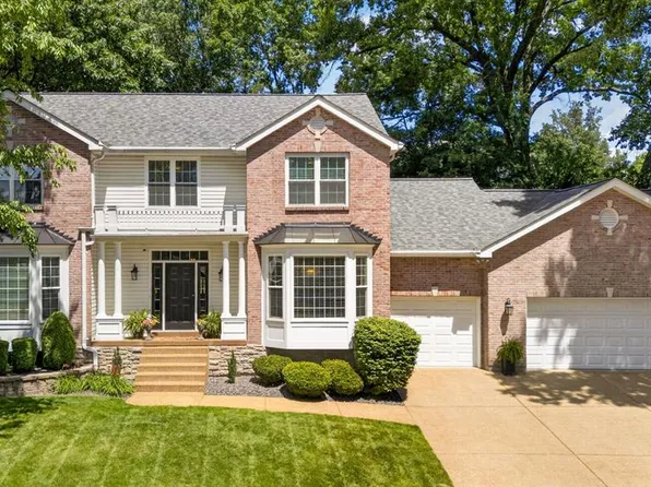 5657 Banez Dr, Saint Louis, MO 63128