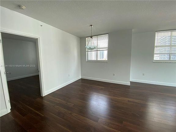 4th image of 1250 S Miami Ave APT 1614