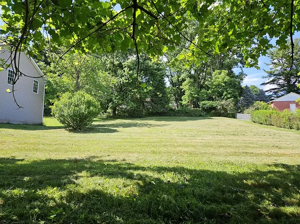 1511 Jeter Ave, Bethlehem, PA 18015