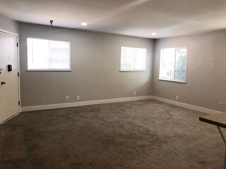 3440 J St #3 — Photo 7