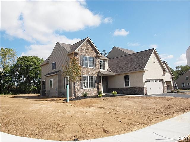 2nd image of 1653 Ressler Dr S