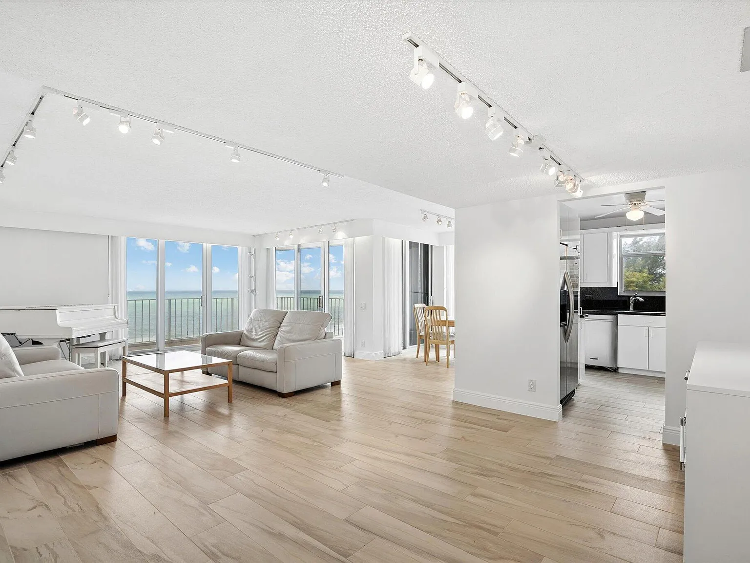 Pompano Aegean Condominium — Photo 1