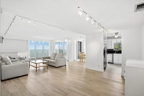 1010 S Ocean Blvd #501 Photo 1