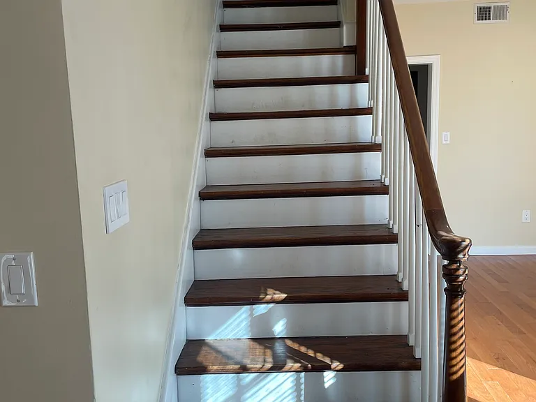 635 S Front St — Photo 32