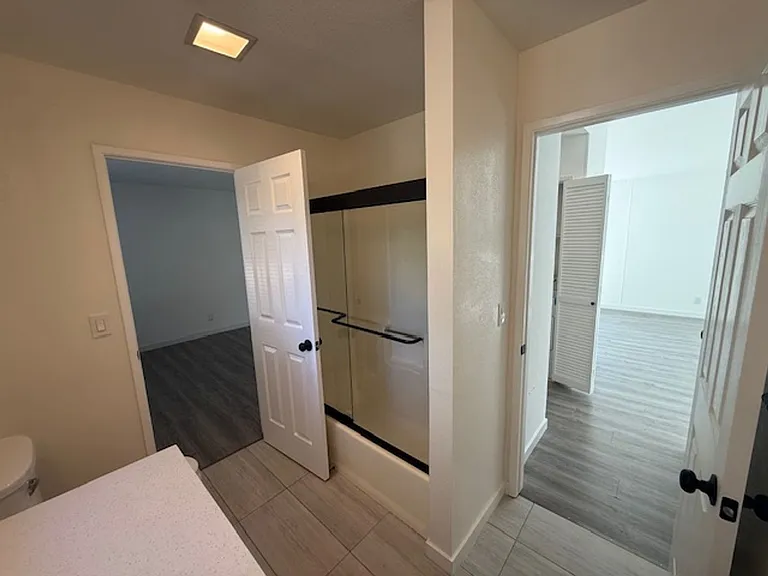 300 Mill Rd — Photo 15
