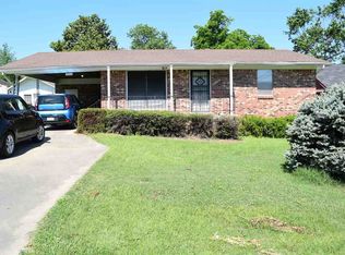 906 S 10th St, Paragould, AR 72450