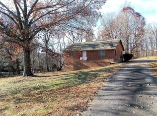 1058 Westerly Park Rd, Eden, NC 27288