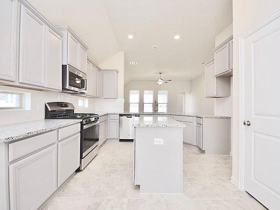 3rd image of 1225 Homer Ln