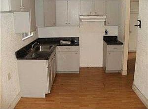 2nd image of 1221 NW 31st Way