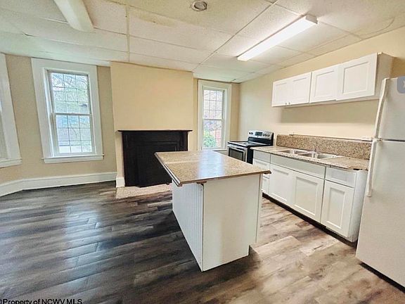3rd image of 217 Watson Ave