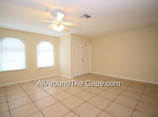 3637 Country Club Blvd APT A, Cape Coral, FL 33904