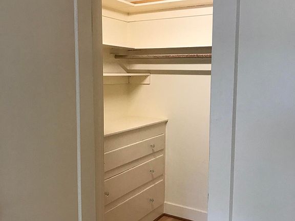 5th image of 1727 16th Ave #1