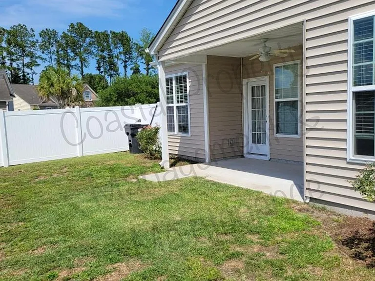 135 Carolina Oaks Dr — Photo 25