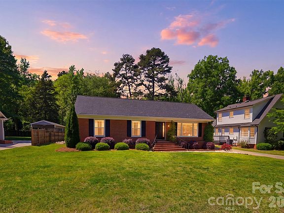 5th image of 7735 Surreywood Pl