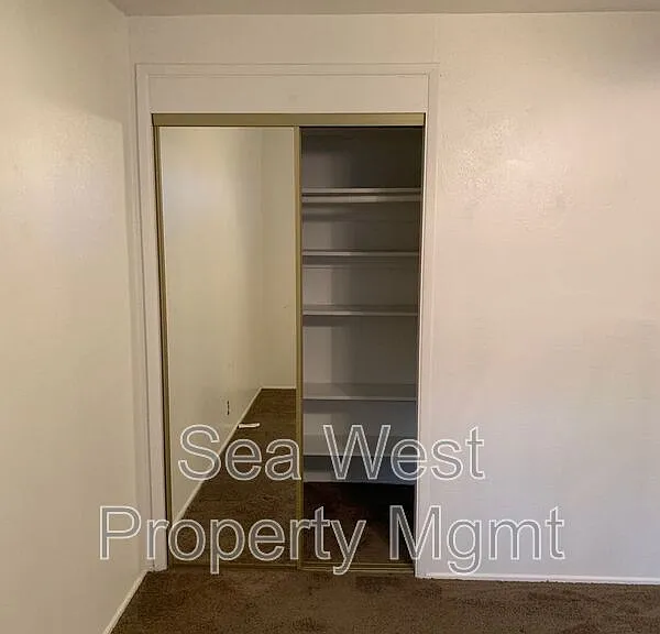 123 W Jason St #C — Photo 10