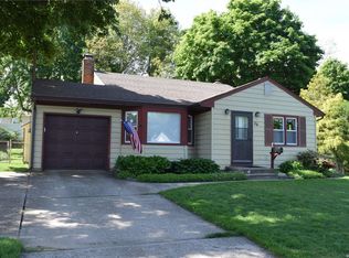 26 Hudson Dr, Kings Park, NY 11754