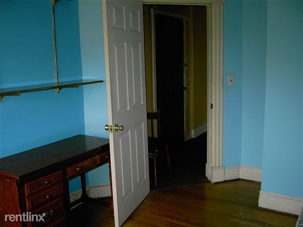 825 EU, #5 Front Bedroom