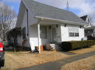203 W Parker St, Pinckneyville, IL 62274