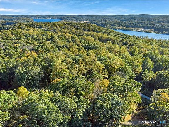 4th image of 00 River Road