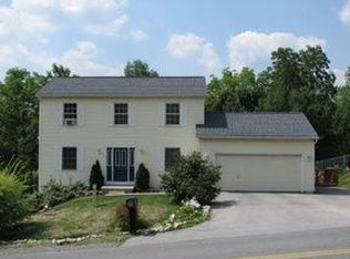 1604 E Hamilton Ln, Altoona, PA 16602
