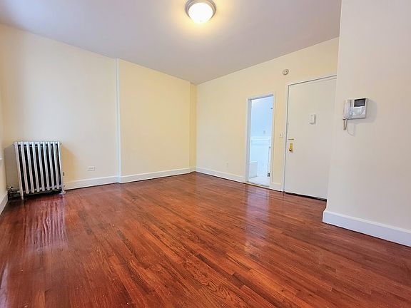 2nd image of 312 W 87th St #4Z