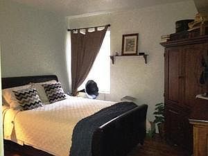5th image of 4915 N Avers Ave APT 2D