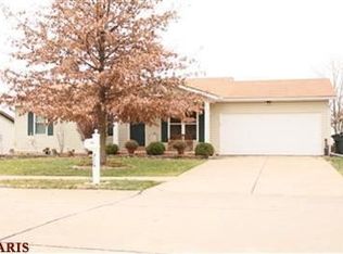 2817 McClay Valley Blvd, Saint Peters, MO 63376