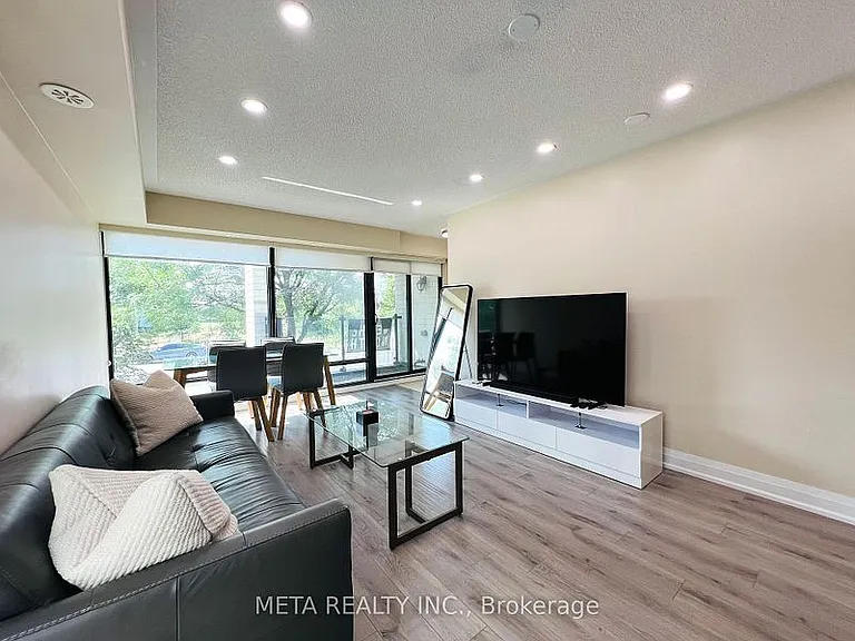 138 Widdicombe Hill Blvd #701 — Photo 19